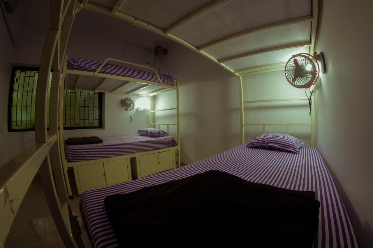 Bonds Hostel Candolim Esterno foto
